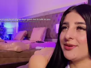 Linoshka's Live Sex Cam Show