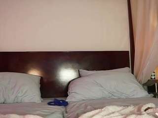 Make me cum and I’ll show you the magic of my tight pussy [188 tokens remaining]