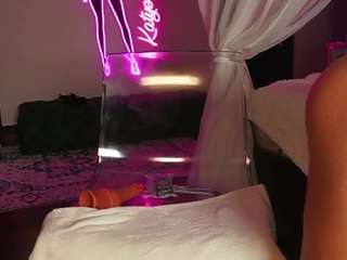 katyerave Live Webcam on {site_name}