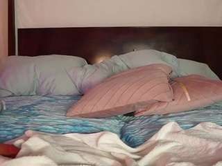 katyerave's CamSoda show and profile