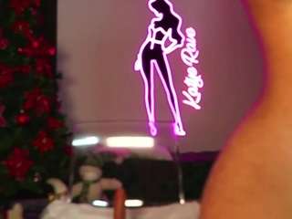 Live webcam model katyerave on Soda Cams