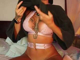 katyerave Live Webcam on CamSoda