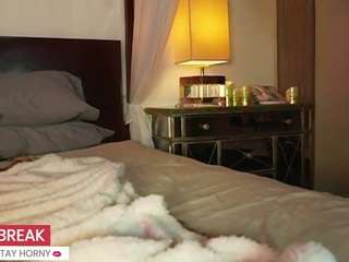 katyerave's CamSoda show and profile