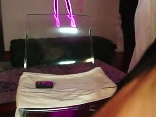 Live webcam model katyerave on Soda Cams