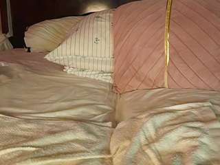 Live webcam model katyerave on Soda Cams