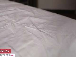 Live webcam model katyerave on Soda Cams