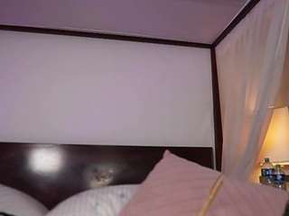 Live webcam model katyerave on Soda Cams