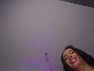 Live webcam model katyerave on Soda Cams