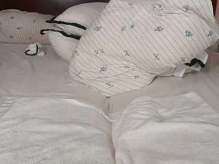 Live webcam model katyerave on Soda Cams