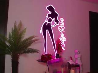 katyerave Live Webcam on CamSoda