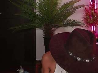 katyerave Live Webcam on CamSoda