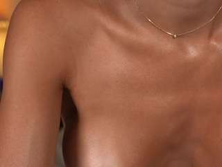 katyerave live webcam show