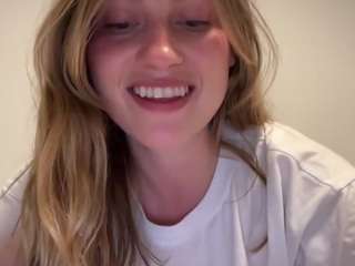 savvvannaxo Live Webcam on CamSoda