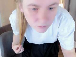 jadesoft's CamSoda show and profile