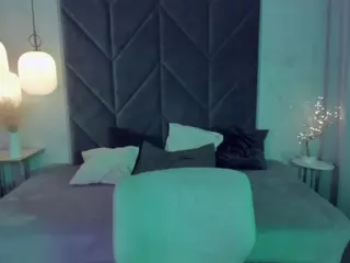 JadeSoft's Live Sex Cam Show