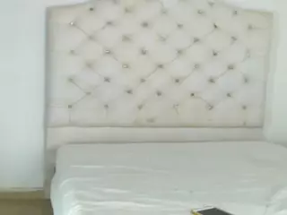 DannaStrawberry19's Live Sex Cam Show