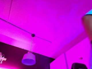  inndra-hot chat room
