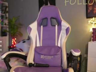  hanna-chris chat room