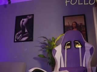 hanna-chris Live Webcam on CamSoda