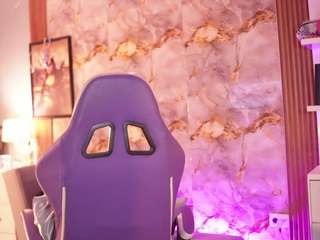  hanna-chris chat room