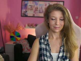 le modèle missicute est en webcam porno dans un show sur le site camsoda, il possède les tags suivants: amateur,brown eyes,no drinking,no smoking,normal,sex toys,spanking,striptease,tattoos,tittyfuck,twerk,blonde hair,hd,petite,small tits,squirt