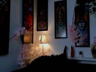 aliciamiller Live Webcam on CamSoda