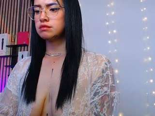 Sweet_Isa live cam