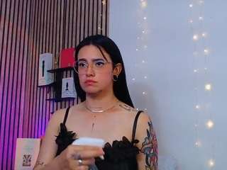Sweet_Isa live cam preview