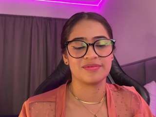 lexiie-gray Live Webcam on CamSoda
