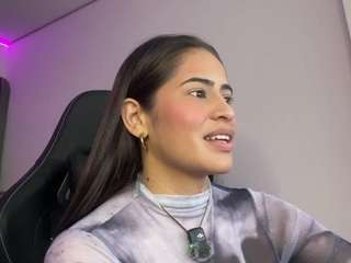 lexiie-gray, female webcam model,  years old, on live webcam