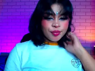 Linda-fire1's Live Sex Cam Show