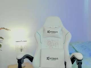isabel-lopezz Live Webcam on CamSoda