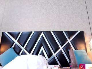 Live webcam model oliviacarter on Soda Cams