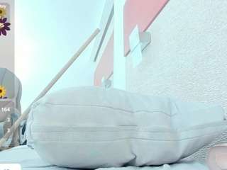 aliicee-green Live Webcam on CamSoda