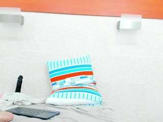 aliicee-green live cam profile