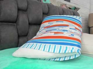 aliicee-green's CamSoda show and profile