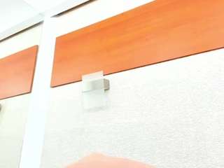 Live cam show with Aliicee-Green