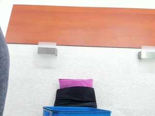 Aliicee-Green live webcam show