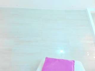 Aliicee-Green live cam preview