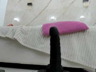 Aliicee-Green live cam preview
