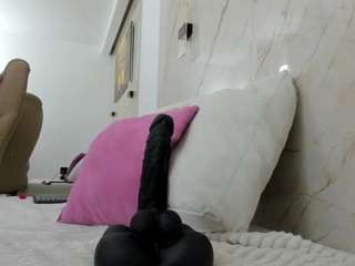 Aliicee-Green live cam preview