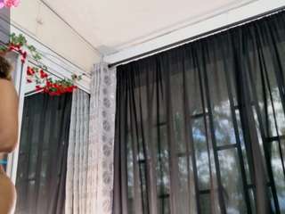 BLACK-ROSSE1