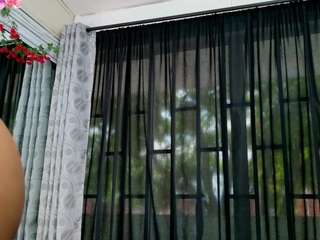 BLACK-ROSSE1