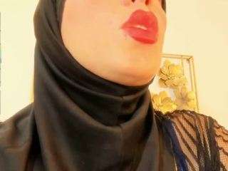 Bu model şu anda canlı. hanajameela