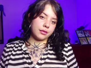 KENZIESHARIK's Live Sex Cam Show