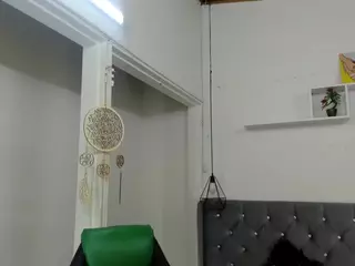 KENZIESHARIK's Live Sex Cam Show
