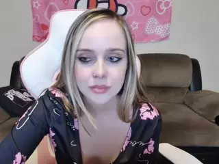 lunalovelyy's Live Sex Cam Show