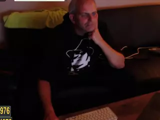 PvdB1976's Live Sex Cam Show