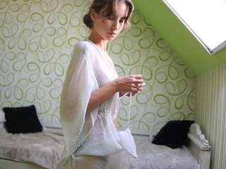 AbellaD9 live webcam show