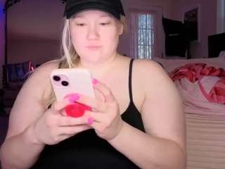 le modèle piggyrose est en webcam porno dans un show sur le site camsoda, il possède les tags suivants: amateur,squirter,natural,ass,sex toys,sexy,shaved pussy,solo,spank,strip,living room,student,tattoos,tease,teen-18,thick,thong,voyeur,young adult,lush